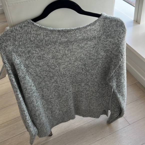 BP. Grey V-Neck Pullover Knit Sweater - Picture 4 of 6